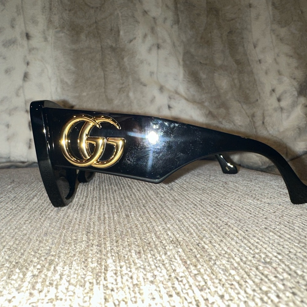 Gucci Logo Rectangle Sunglasses - image 5